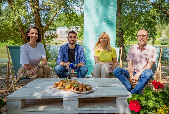 dnevni boravak na Kupi